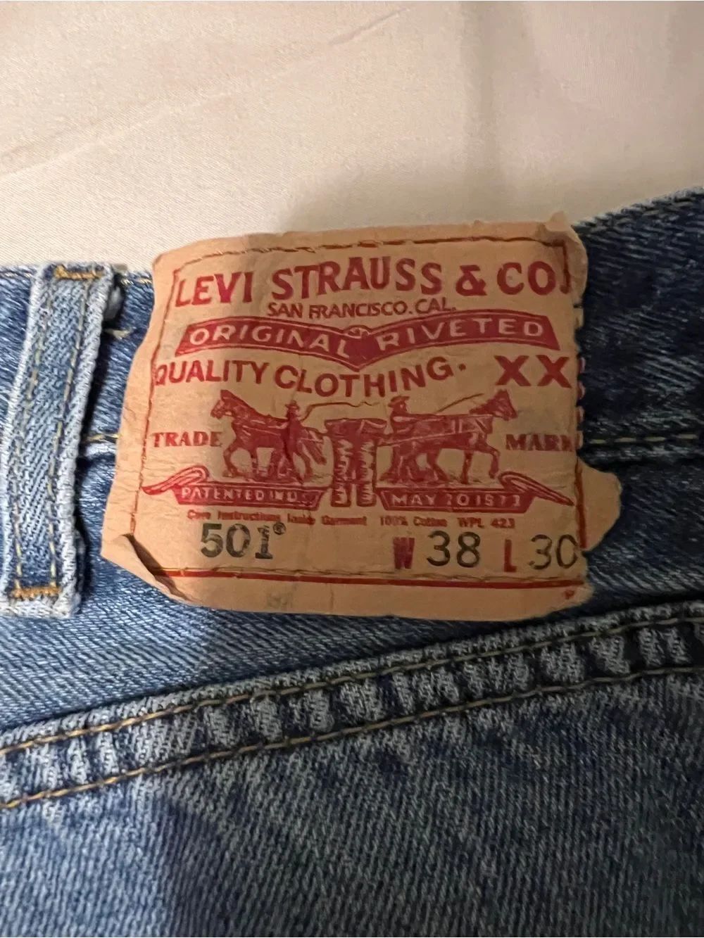 Levi's Straight Fit Men's Jeans in Blue Denim